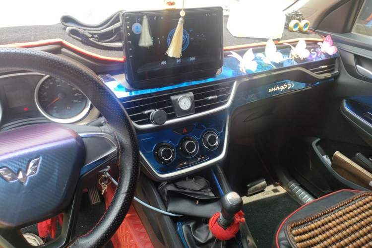 Used Wuling Hongguang S3 2018 1.5L Manual Standard Version China V Standard Audio And AC Panel