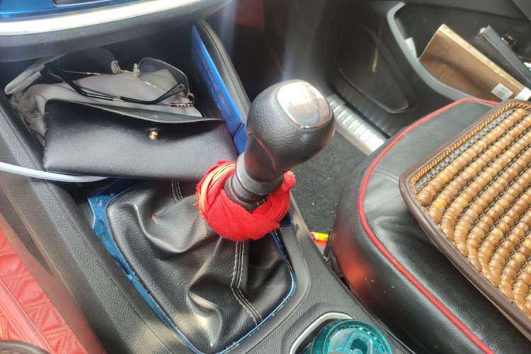 Used Wuling Hongguang S3 2018 1.5L Manual Standard Version China V Standard Gear Lever