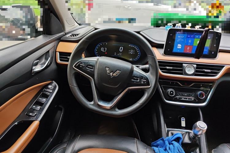Used Wuling Hongguang S3 2018 1.5L Manual Luxury Model China V Standard Steering Wheel