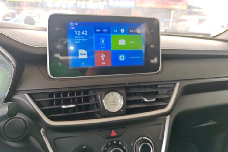 Used Wuling Hongguang S3 2018 1.5L Manual Comfort Model China V Standard Audio And AC Panel