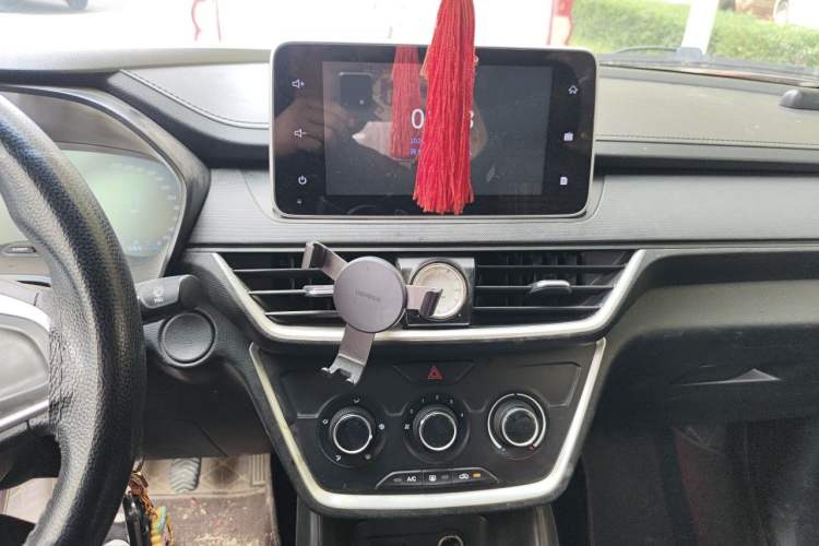 Used Wuling Hongguang S3 2018 1.5L Manual Comfort Model China V Standard Audio And AC Panel