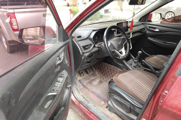 Used Wuling Hongguang S3 2018 1.5L Manual Comfort Model China V Standard Driver Seat