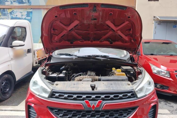 Used Wuling Hongguang S3 2018 1.5L Manual Standard Version China V Standard Engine Bay