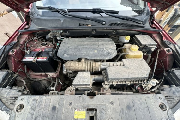 Used Wuling Hongguang S3 2018 1.5L Manual Luxury Model China V Standard Engine Bay