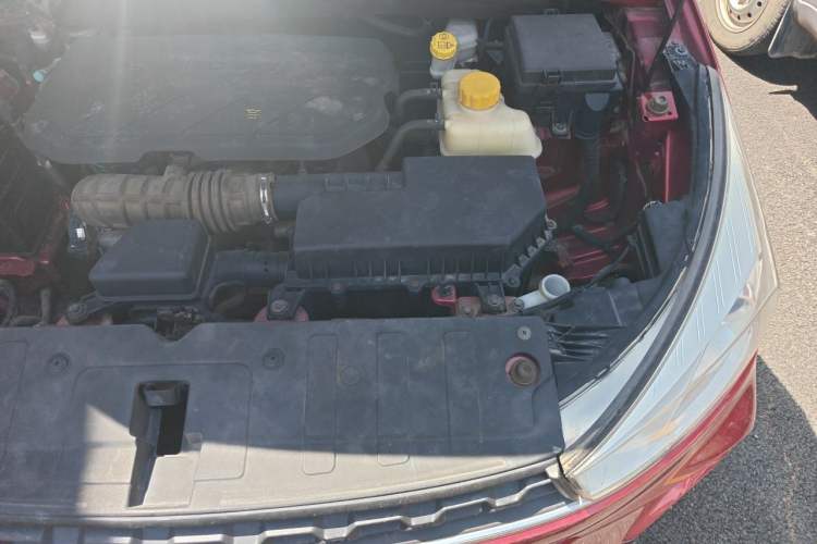 Used Wuling Hongguang S3 2018 1.5L Manual Luxury Model China V Standard Engine Bay Left