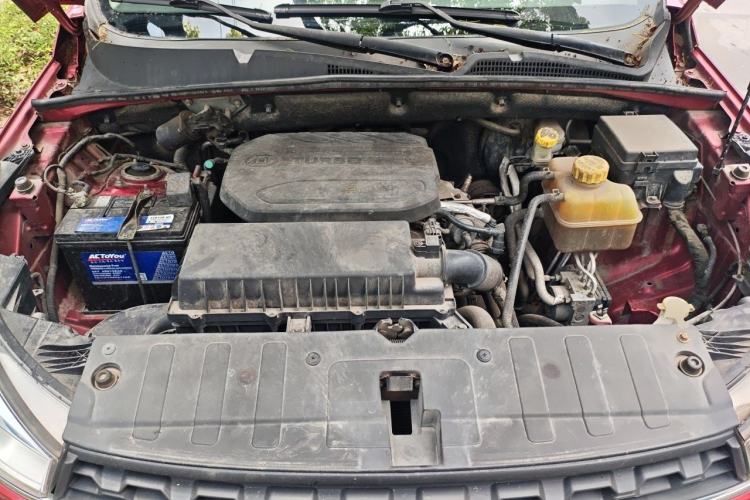 Used Wuling Hongguang S3 2018 1.5T Manual Luxury Model China V Standard Engine Bay
