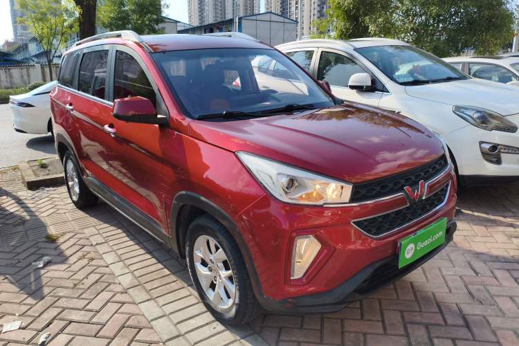 Used Wuling Hongguang S3 2018 1.5L Manual Luxury Model China V Standard Exterior 2