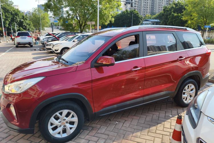 Used Wuling Hongguang S3 2018 1.5L Manual Luxury Model China V Standard Exterior 3
