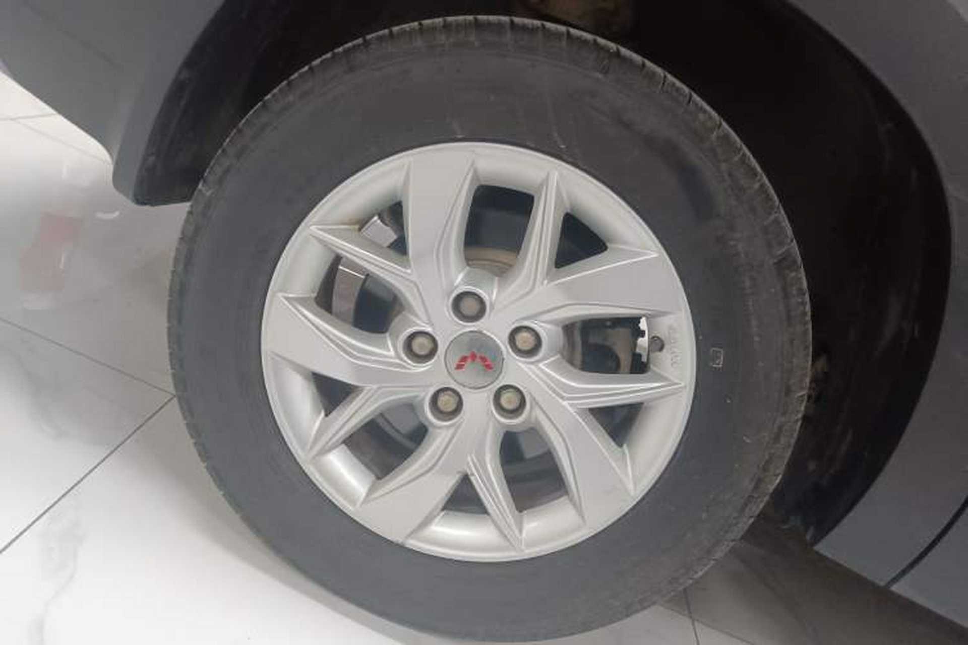 Used Wuling Hongguang S3 2018 1.5L Manual Luxury Model China V Standard Exterior 8