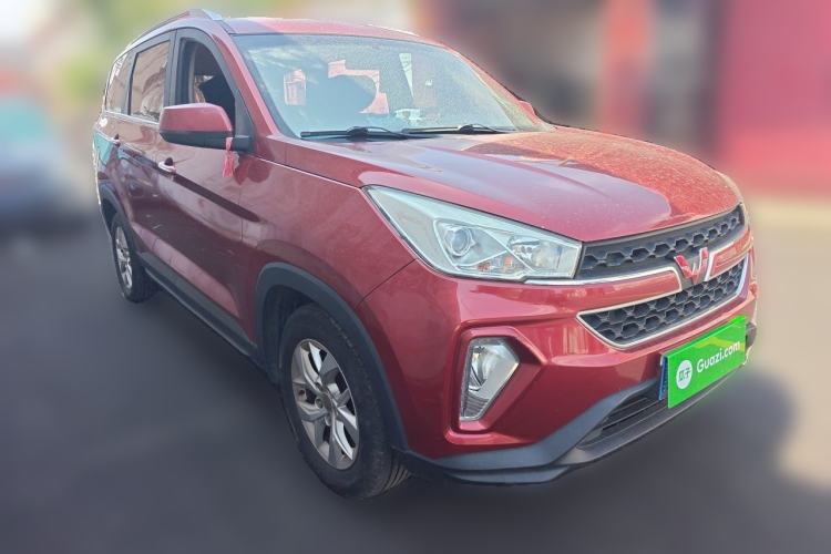 Used Wuling Hongguang S3 2018 1.5L Manual Luxury Model China V Standard Front Right 45 Deg