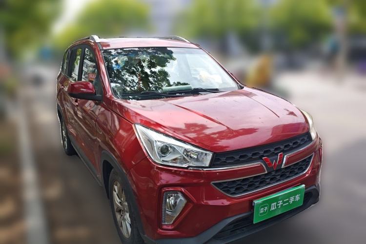 Used Wuling Hongguang S3 2018 1.5T Manual Luxury Model China V Standard Front Right 45 Deg