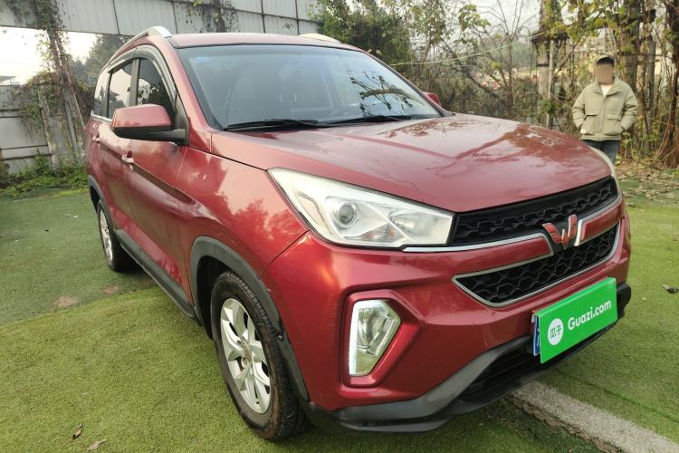 Used Wuling Hongguang S3 2018 1.5L Manual Luxury Model China V Standard Front Right 45 Deg