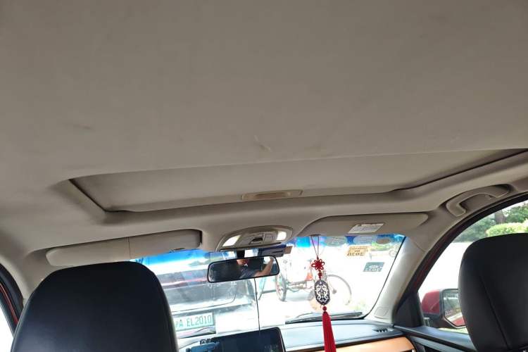 Used Wuling Hongguang S3 2018 1.5T Manual Luxury Model China V Standard Headliner