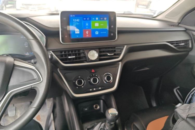 Used Wuling Hongguang S3 2018 1.5L Manual Comfort Model China V Standard Interior 2