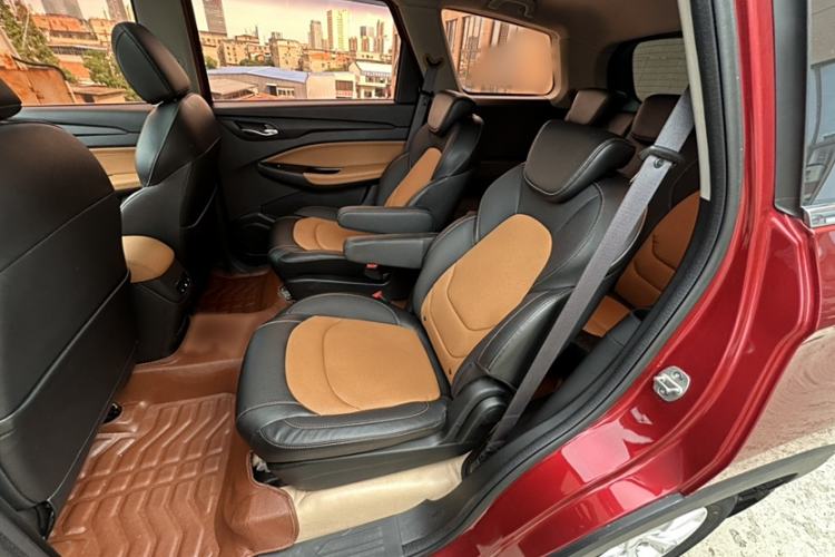 Used Wuling Hongguang S3 2018 1.5L Manual Luxury Model China V Standard Interior 2