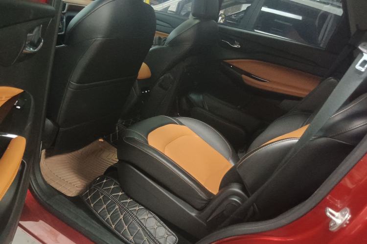 Used Wuling Hongguang S3 2018 1.5L Manual Luxury Model China V Standard Interior 4