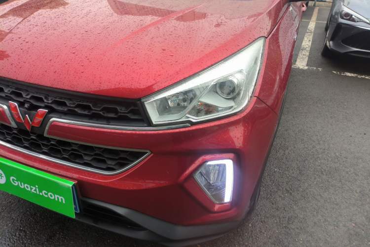 Used Wuling Hongguang S3 2018 1.5T Manual Luxury Model China V Standard Left Front Headlight