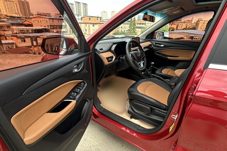 Used Wuling Hongguang S3 2018 1.5L Manual Luxury Model China V Standard Left Front Seat