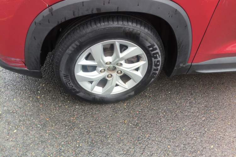 Used Wuling Hongguang S3 2018 1.5T Manual Luxury Model China V Standard Left Front Wheel Hub