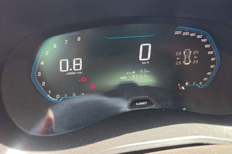 Used Wuling Hongguang S3 2018 1.5L Manual Luxury Model China V Standard Odometer Close Up