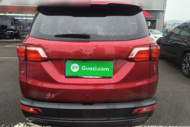 Used Wuling Hongguang S3 2018 1.5T Manual Luxury Model China V Standard Rear