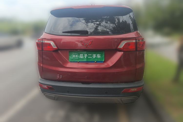 Used Wuling Hongguang S3 2018 1.5T Manual Luxury Model China V Standard Rear