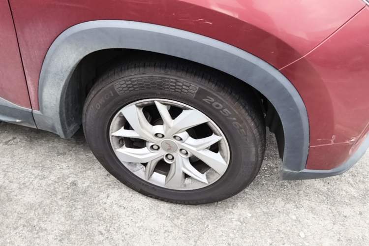 Used Wuling Hongguang S3 2018 1.5L Manual Comfort Model China V Standard Right Front Wheel Hub