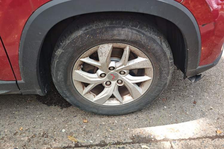 Used Wuling Hongguang S3 2018 1.5T Manual Luxury Model China V Standard Right Front Wheel Hub