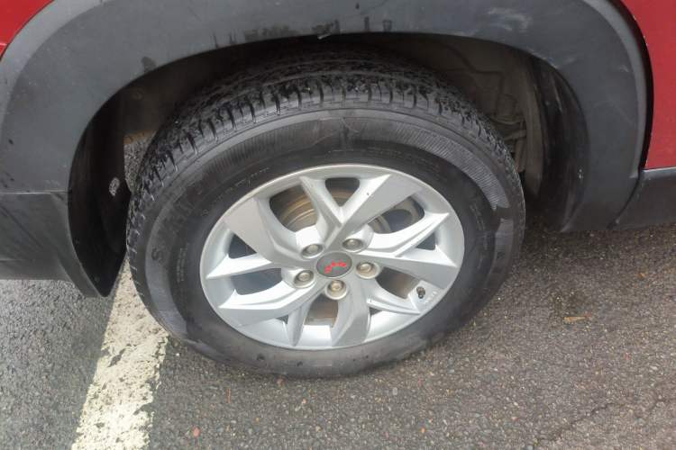 Used Wuling Hongguang S3 2018 1.5T Manual Luxury Model China V Standard Right Rear Wheel Hub