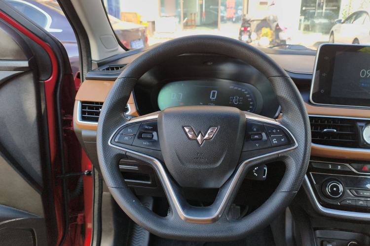 Used Wuling Hongguang S3 2018 1.5L Manual Luxury Model China V Standard Steering Wheel