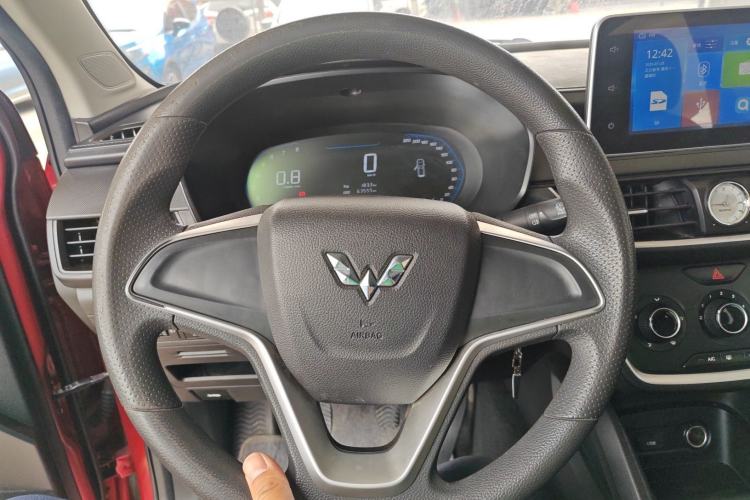 Used Wuling Hongguang S3 2018 1.5L Manual Comfort Model China V Standard Steering Wheel