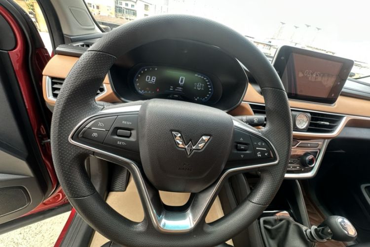 Used Wuling Hongguang S3 2018 1.5L Manual Luxury Model China V Standard Steering Wheel