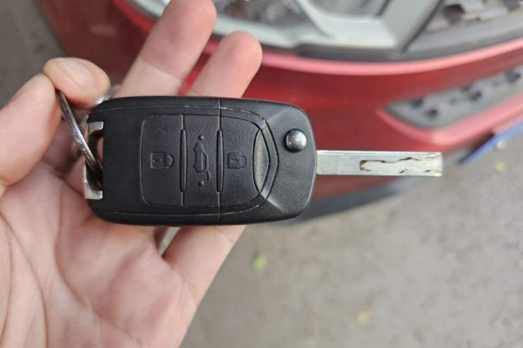 Used Wuling Hongguang S3 2018 1.5L Manual Standard Version China V Standard Vehicle Key
