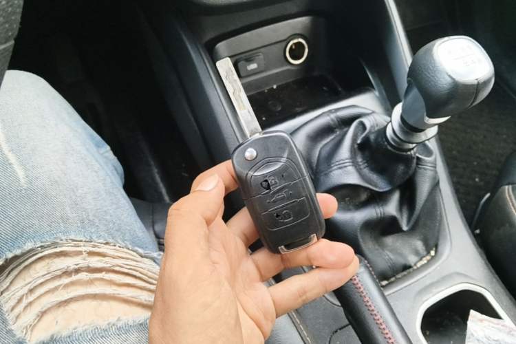 Used Wuling Hongguang S3 2018 1.5L Manual Comfort Model China V Standard Vehicle Key