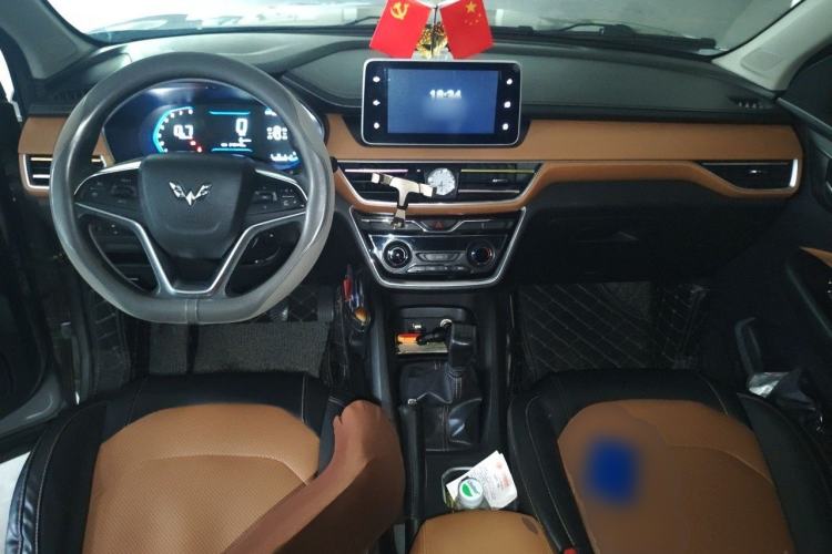 Used Wuling Hongguang S3 2018 1.5T Manual Luxury Model China V Standard Center Console