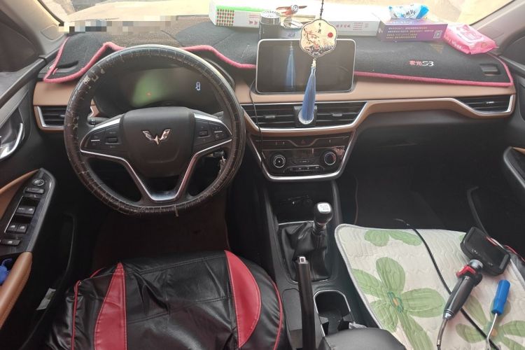 Used Wuling Hongguang S3 2018 1.5L Manual Luxury Model China V Standard Center Console