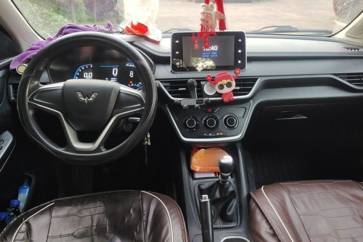 Used Wuling Hongguang S3 2018 1.5L Manual Comfort Model China V Standard Center Console