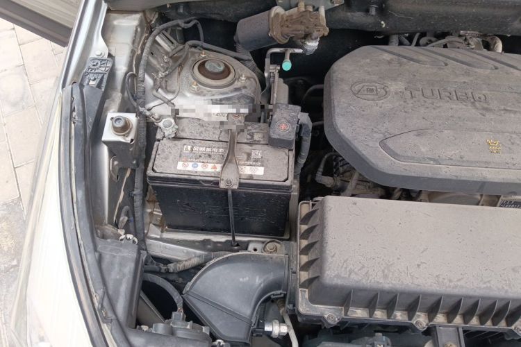 Used Wuling Hongguang S3 2018 1.5T Manual Luxury Model China V Standard Engine Bay Right