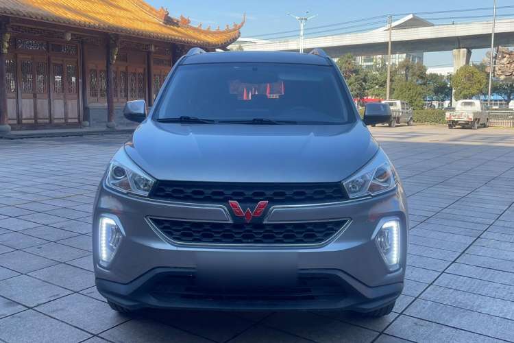 Used Wuling Hongguang S3 2018 1.5T Manual Luxury Model China V Standard Exterior 1
