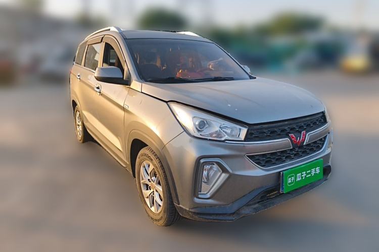 Used Wuling Hongguang S3  Front Right 45 Deg