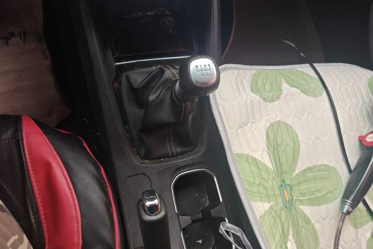 Used Wuling Hongguang S3 2018 1.5L Manual Luxury Model China V Standard Gear Lever