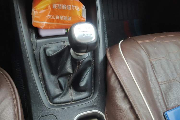 Used Wuling Hongguang S3 2018 1.5L Manual Comfort Model China V Standard Gear Lever