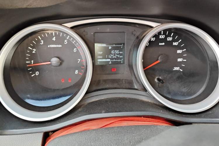 Used Wuling Hongguang S3 2018 1.5L Manual Standard Version China V Standard Instrument Cluster