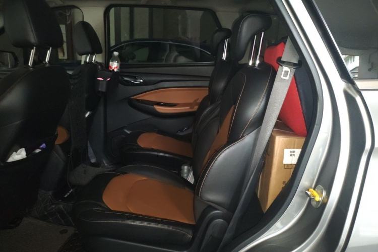 Used Wuling Hongguang S3 2018 1.5T Manual Luxury Model China V Standard Left Rear Seat