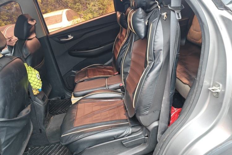 Used Wuling Hongguang S3 2018 1.5L Manual Standard Version China V Standard Left Rear Seat