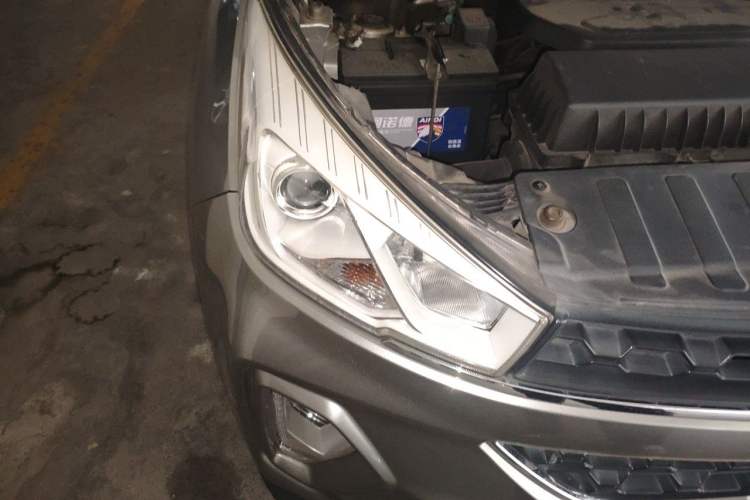 Used Wuling Hongguang S3 2018 1.5T Manual Luxury Model China V Standard Right Front Headlight
