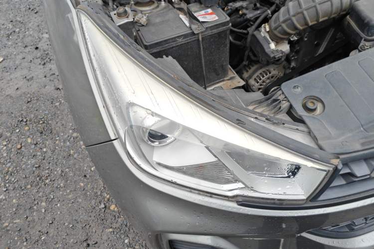 Used Wuling Hongguang S3 2018 1.5L Manual Standard Version China V Standard Right Front Headlight