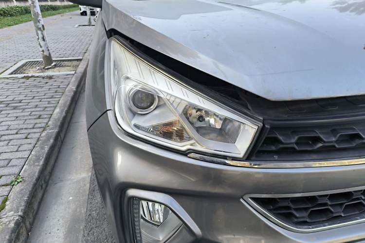 Used Wuling Hongguang S3 2018 1.5L Manual Luxury Model China V Standard Right Front Headlight