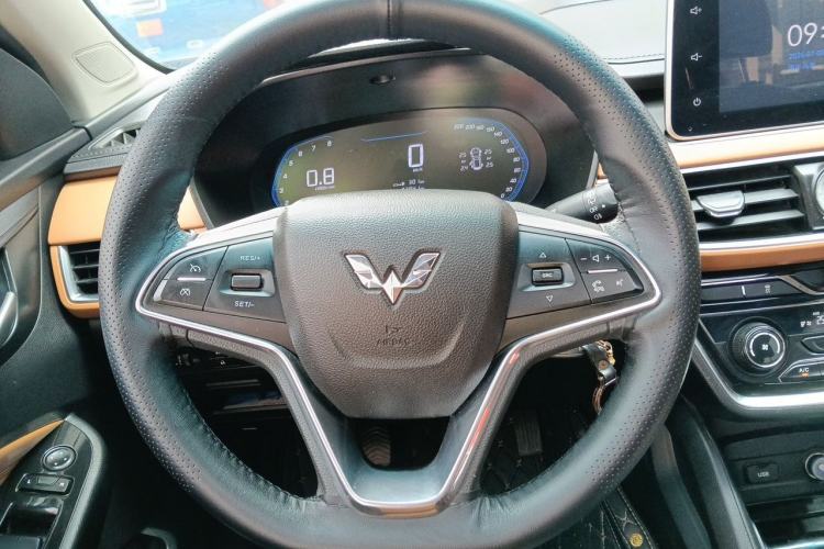 Used Wuling Hongguang S3 2018 1.5T Manual Luxury Model China V Standard Steering Wheel