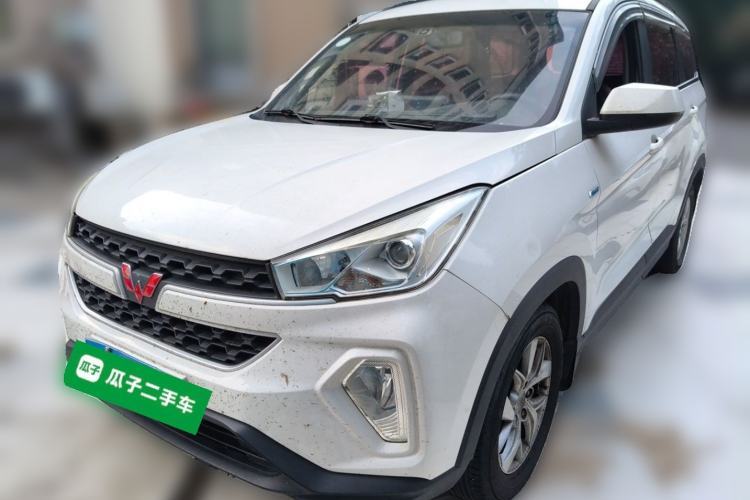 Ojetý Wuling Hongguang S3 2018 1.5T Manual Comfort Model China V Standard Guazi used car, China used car export, Used car for sale, Used cars, Cheapest cars for sale